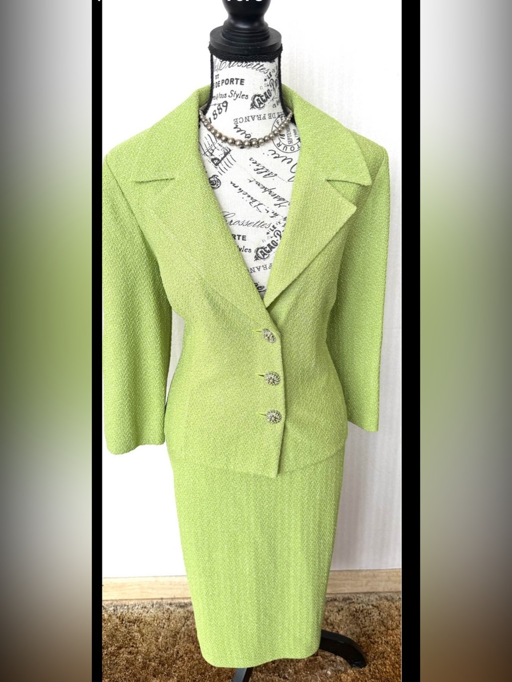 St. John Lime Green Textured skirt suit size 14